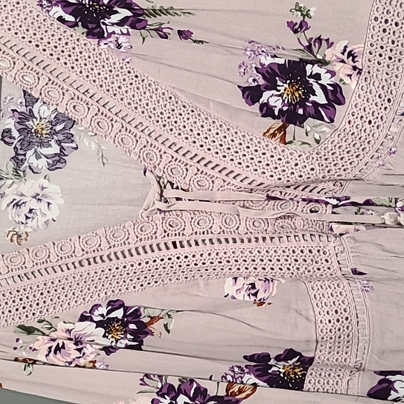 Torrid Purple Floral Blouse - Picture 4 of 5